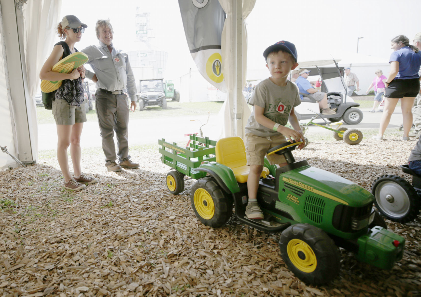 GALLERY-farmprogress_day3-16-83019.JPG